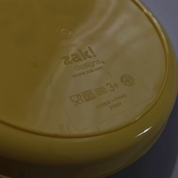 Zak! Yellow Bluey Plastic Plates Kids Party Supplies Bingo Bandit Chilli 7.5 Zak - Picture 4 of 9